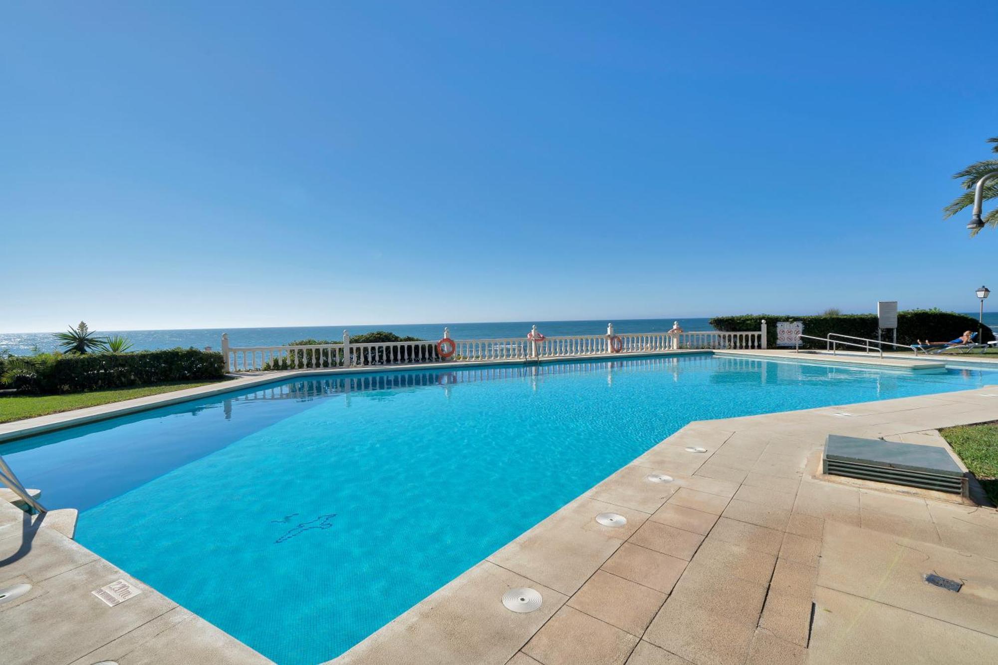 Casa Mar Apartamento Front Beach Con Wifi, Piscina, Padel Y Tenis - Lubina Del Sol Sitio de Calahonda ภายนอก รูปภาพ